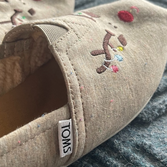 TOMS Embroidered Reindeer Seasonal Classic Alpargata - 6.5 - Picture 3 of 11